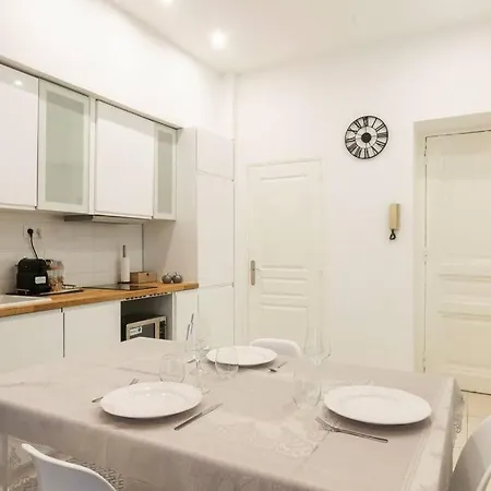 Centre : A Proximite De Διαμέρισμα Νίκαια